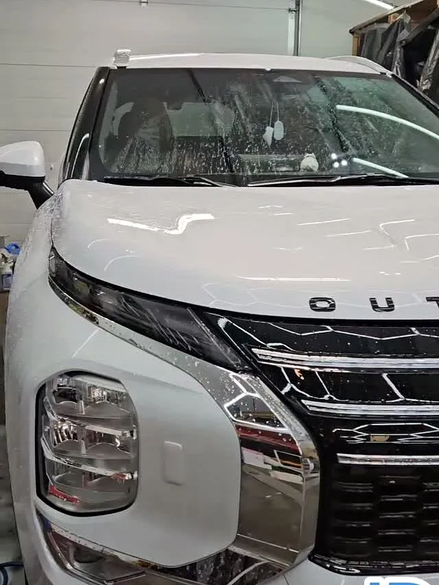 Mitsubishi Outlander prepared for ceramic coating in the JD studio